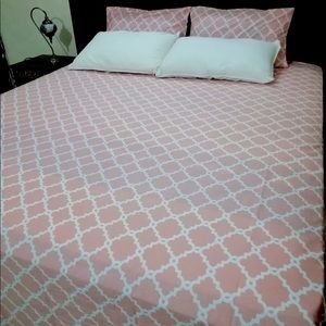 Queen size cotton bed sheet